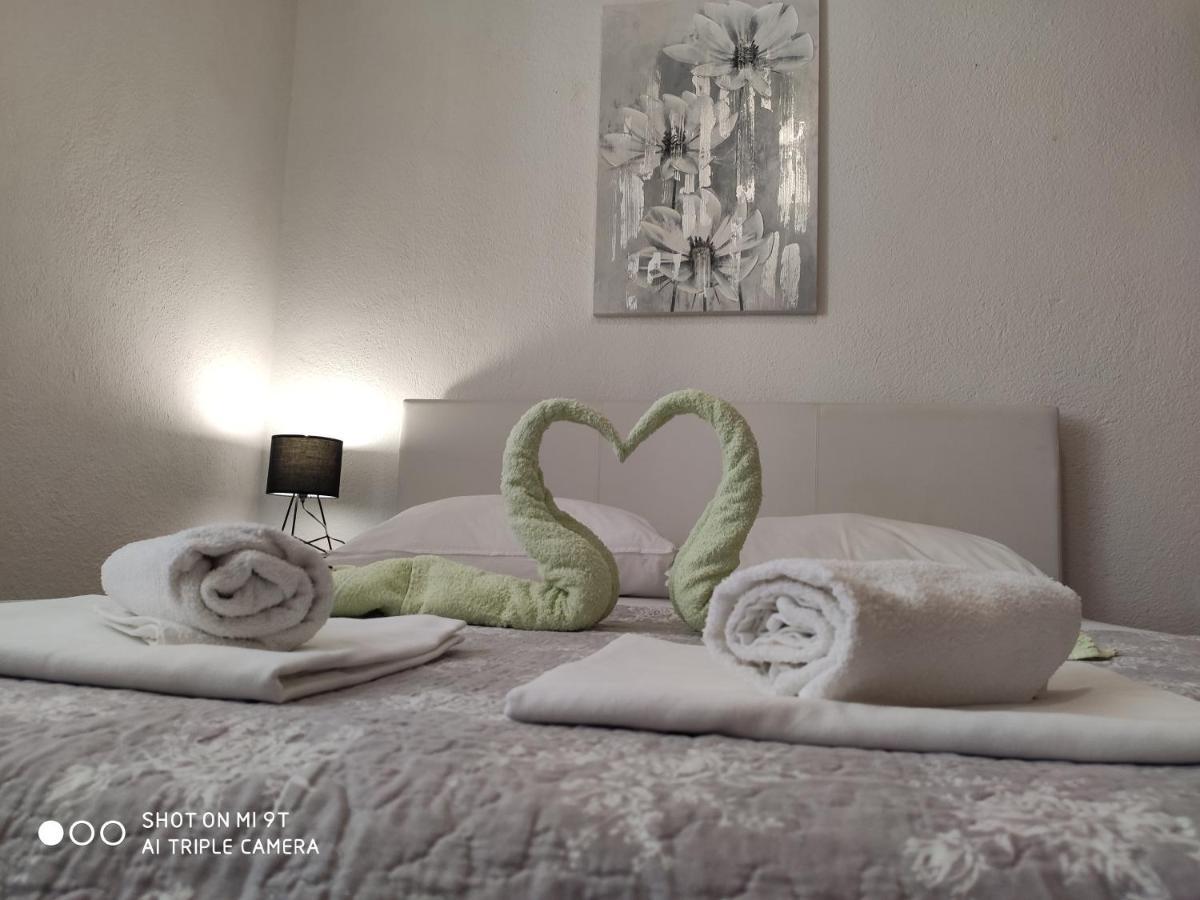 Apartment Burich Makarska Eksteriør billede