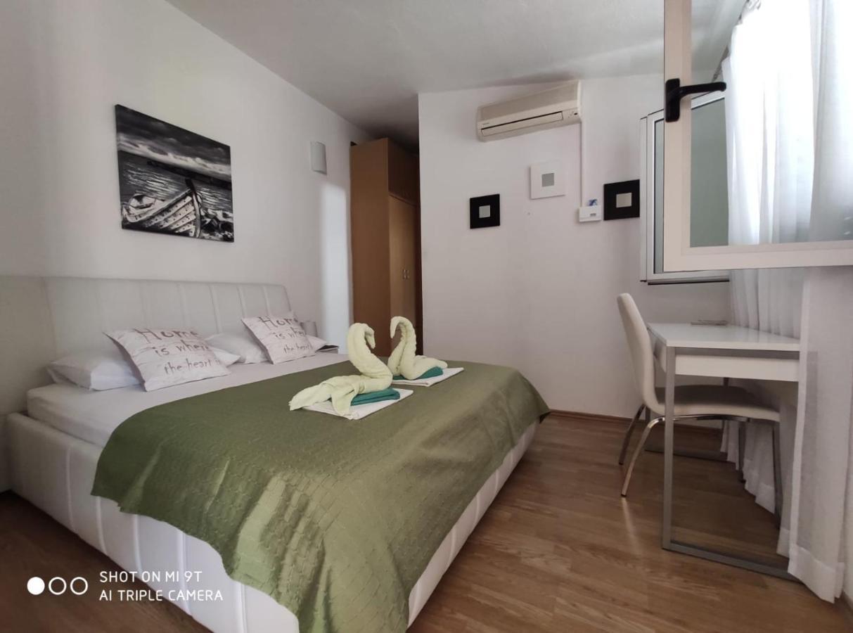 Apartment Burich Makarska Eksteriør billede