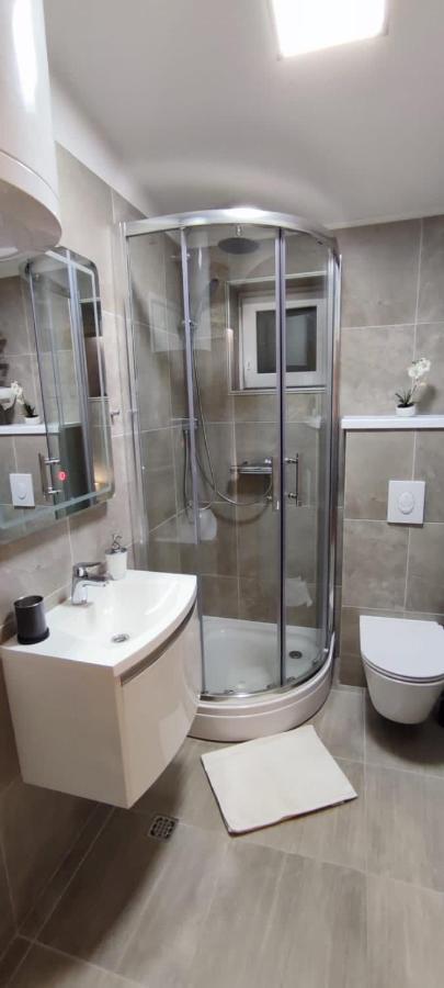 Apartment Burich Makarska Eksteriør billede
