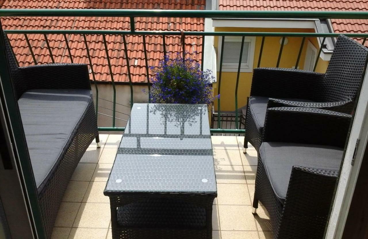 Apartment Burich Makarska Eksteriør billede